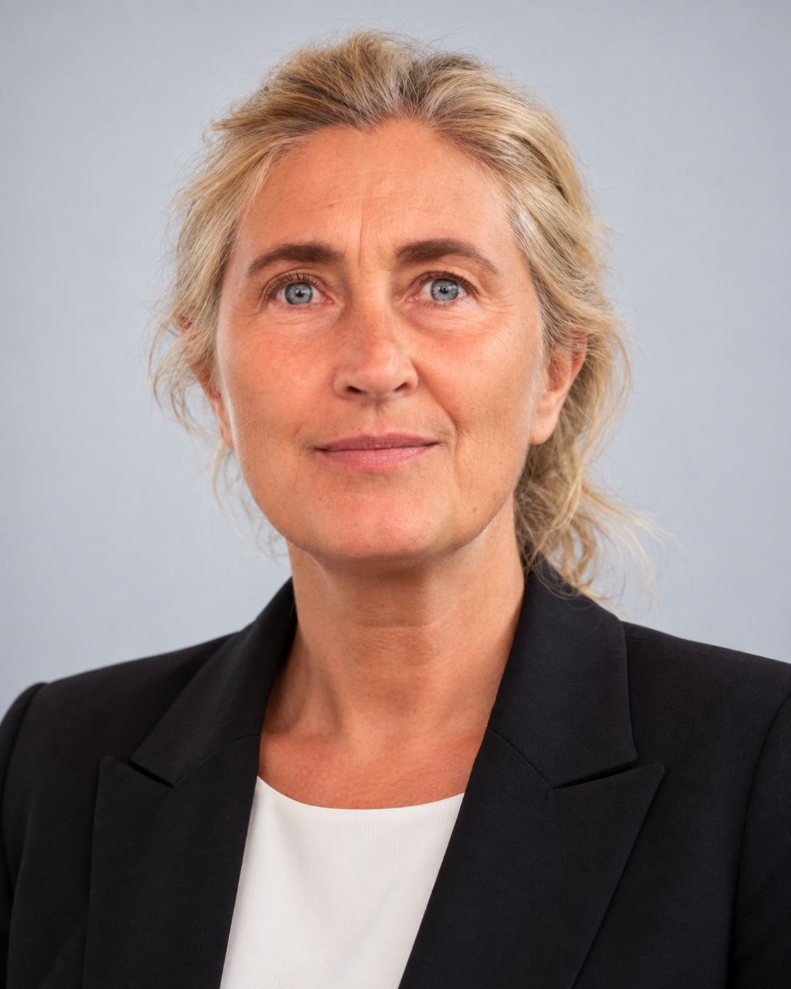 Portrait of Dr. Catrine Shroff, Chief Executive Officer of Mwangaza Light